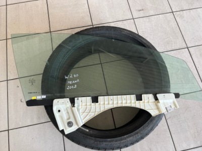 Mercedes amg gt w290 стекло дверь правая перед 2018 фото №1