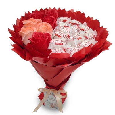 Bukiet z cukierkow Raffaello kwiaty mydlane róże Prezent na Walentynki