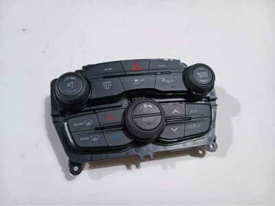 Панель радио кондиционера dodge challenger 2015- фото №1