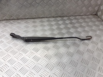 Рычаг дворники левая nissan primera p12 фото №1