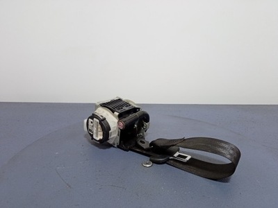 Audi a6 c8 pas безопасности левый задняя фото №1