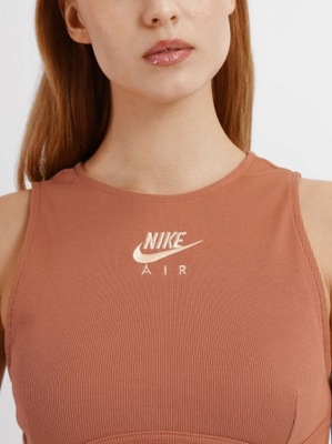 T-shirt damski okrągły dekolt Nike rozmiar M