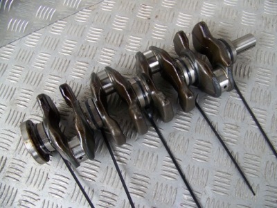 Toyota auris prius 3 09 wał вкладиші гібрид 1.8 фото №1