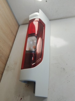 Лампа ліва задня trafic iii vivaro 93450958 фото №1