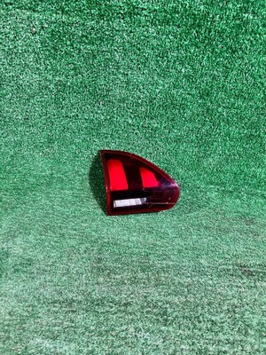 Лампа задня ліва peugeot 2008 lift 16- фото №1