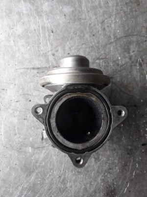 Клапан egr 045129637a audi a2 1.4 tdi фото №1