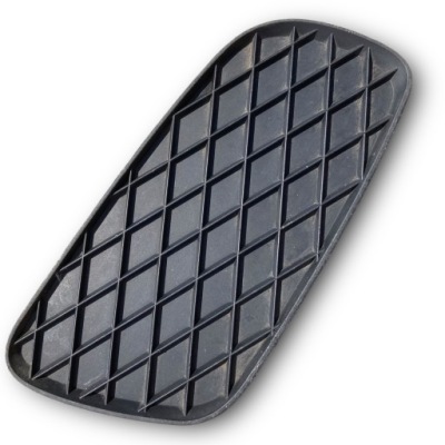 Smart fortwo ii заглушка решітка бампера правий перед a4518260224 фото №1