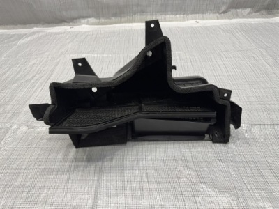 Воздухозаборник воздуха maserati grecale folgore 670218098 фото №1