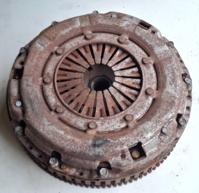 Колесо жорсткий маховик одномасовий kia 1.6 crdi 32021 фото №1