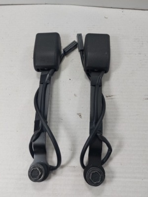 Mazda cx-5 клипса поперечина правый  левая перед 170720bk фото №1