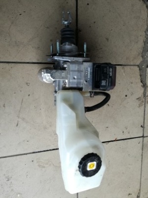 Toyota c-hr 2020 rok насос гальмівна 47210-10390 фото №1