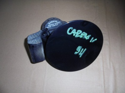 Кришка заливної пального кришка carens iv 69510a4000 фото №1