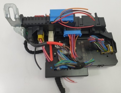 Коробка модуль sam mercedes w207 2129003702 фото №1