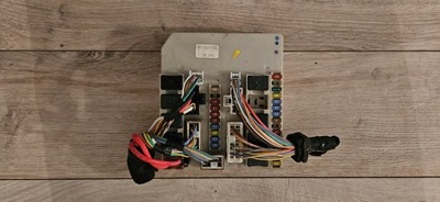 Модуль коробка uch bsi renault clio iii 3 modus 233293g фото №1