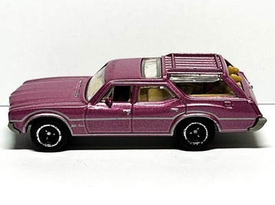 MATCHBOX-OLDSMOBILE VISTA CRUISER Z 2017 ROKU