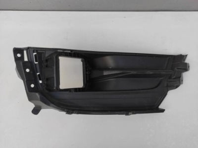 Решётка бампера правая перед porsche panamera 971 фото №1