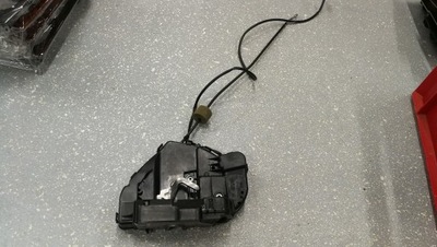 Mercedes w211 замок двері правий задня 2117300635 фото №1