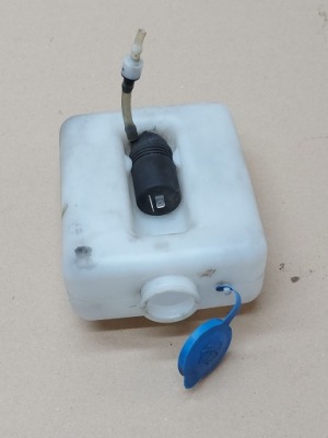 Бачок омивача microcar due фото №1