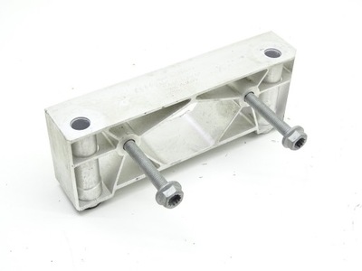 Кронштейн кронштейн опора audi r8 4s plus 5.2 fsi v10 4s0813857b фото №1