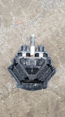 Подушка подвеска двигателя man tgx tgs euro 6 фото №1