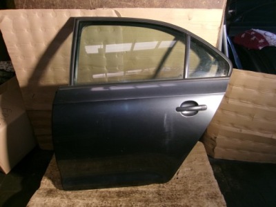 Дверь левая задний skoda rapid 2015r 1.2tsi седан фото №1