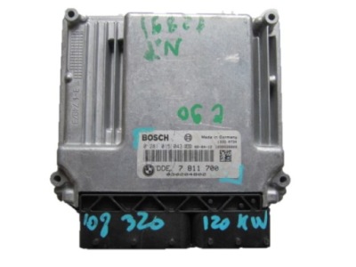 Бортовой компьютер блок управления bosch 0281015043 7811700 фото №1