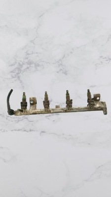 Молдинг впрыскная ford fusion 1.4b 02r фото №1