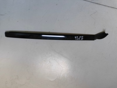 Mercedes glk молдинг скло правий перед фото №1