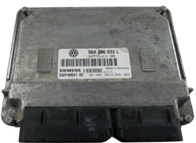 Блок управления volkswagen 06a906033l 5wp4004102 simos3 фото №1