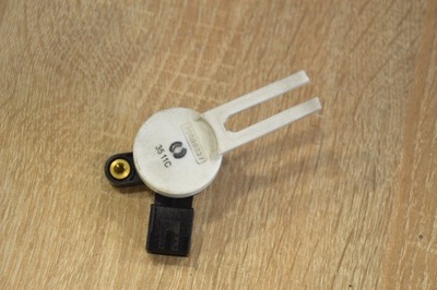 Датчик положение педали тормоза insignia a фото №1