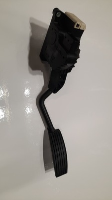 Opel corsa d потенциометр газа 13305805 фото №1