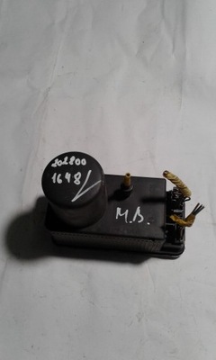 Помпа замка центрального mercedes-benz c w202 2028001648 фото №1