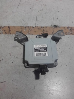 Toyota prius ii бортовой компьютер двигателя 89661-47170 фото №1