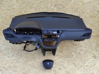 Панель приладів консоль peugeot 208 оригінал фото №1