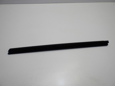 Sx4 s cross 2022 молдинг ущільнювач лівий перед фото №1