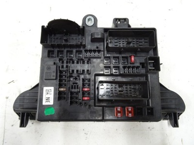 Opel insignia a коробка запобіжників фото №1