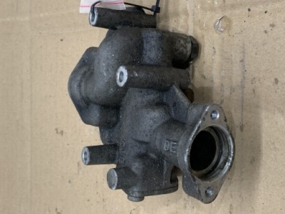 Rs6 c6 5.0 tfsi 4f0115201b термостат корпус фото №1