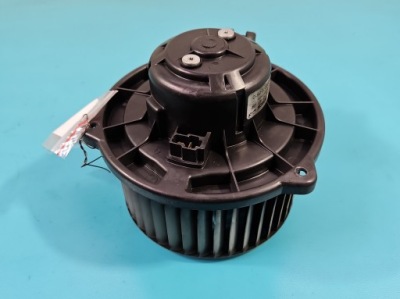 Повітродувка обдув вентилятор toyota corolla verso ii 0130101601 фото №1