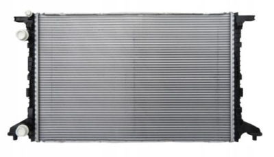 Радиатор воды audi a4 b9 2.0 tfsi 2015 - 2020 фото №1