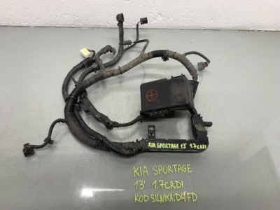 Клемма plus электропроводка kia sportage iii 1.7 crdi 91971-3x091 фото №1