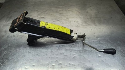 Skoda roomster подъемник автомобильный 6q7011031 фото №1