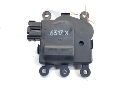 Двигатель отопителя mazda 3 bm фото №1