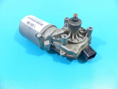 MOTOR LIMPIAPARABRISAS PARTE DELANTERA KIA STONIC 17-20 EUROPA  