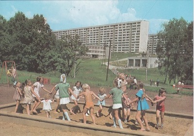 JASTRZĘBIE-ZDRÓJ - OSIEDLE MIESZKANIOWE - PLAC ZABAW