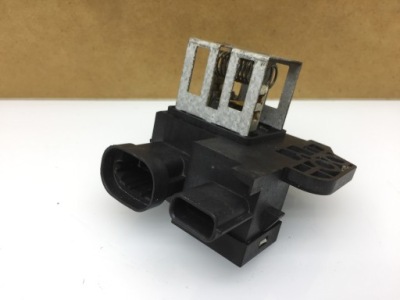 Micra k14 v резистор резистор вентиляторов фото №1