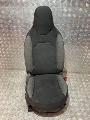 Сиденье правый toyota aygo x 22- фото №1