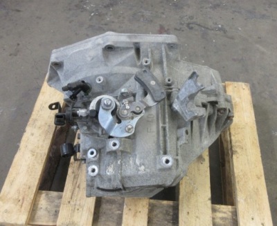 Коробка передач передач opel insignia lift механическая коробка передач 55561696 фото №1