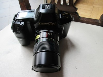 Aparat CANON T90