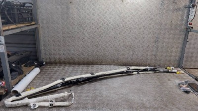 Шторка безопасности боковая левая + правая jetta v 5 фото №1