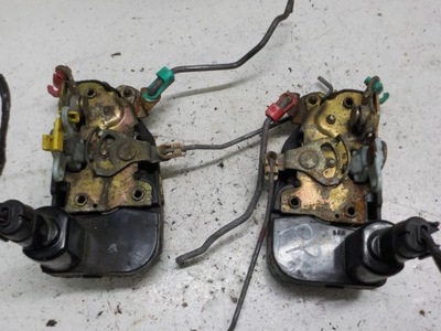 Chrysler voyager замок двері правий перед фото №1